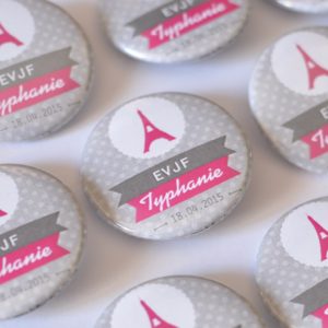 Badge souvenir personnalisé | EVJF Paris !