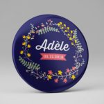 Sophie Aumas, Bulles de neige, badges, pins, magnets, aimants, personnalises, personnaliser, original, souvenir, cadeau, sur mesure, naissance, fairepart, faire-part, faire, part, original, frigo, annonce, annoncer, fille, garcon, fils, fille, bebe, badge, aimant, magnet, personnalisable, personnalisables, faire part original, annonce naissance, tarif degressif, sur mesure, mila, ete, estival, fruits, pasteque, citron, ananas, cerise, fraise